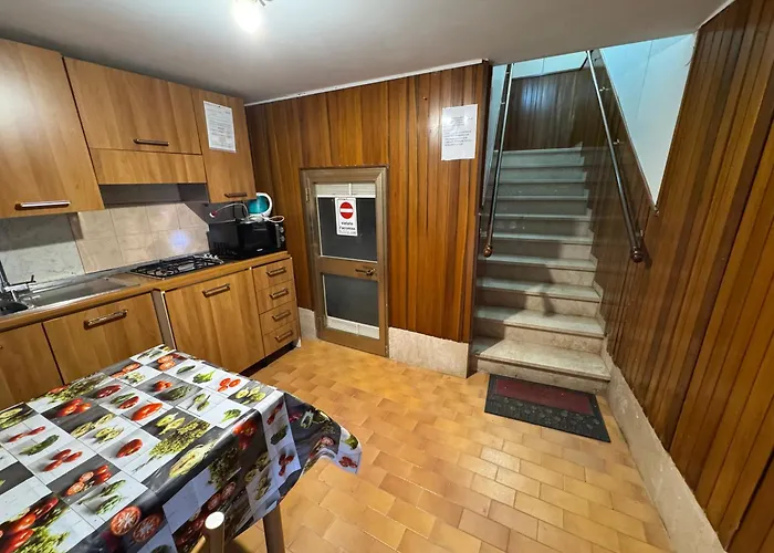 The Wolf House Greysclass *