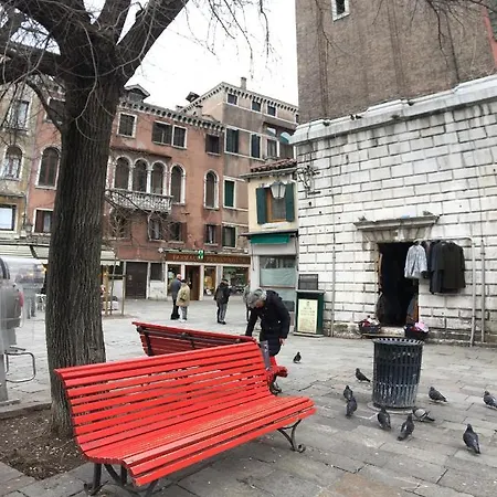 Мини-отель The Wolf House Greysclass *