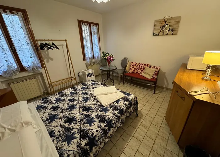 The Wolf House Greysclass Inn