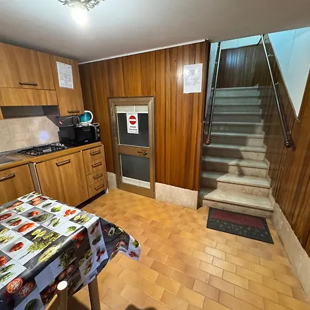 The Wolf House Greysclass *