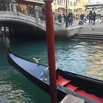 The Wolf House Greysclass Gasthof Venedig