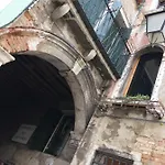 The Wolf House Greysclass Gasthof Venedig