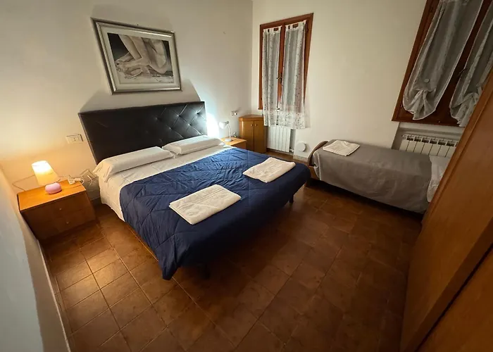 The Wolf House Greysclass Estalagem Veneza